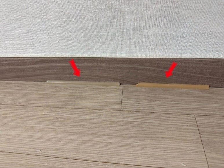현장에서 실리콘 컬러 직접 비교 확인